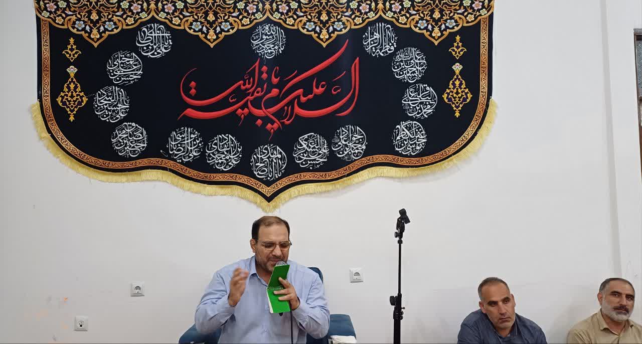 مولودخوان : بانوای کربلایی حسین محمدی