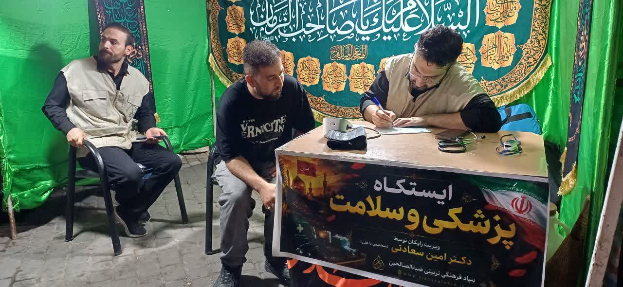 برپایی ایستگاه صلواتی و غرفه‌های خدماتی ضیاءالصالحین