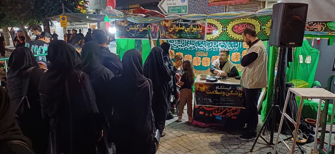 برپایی ایستگاه صلواتی و غرفه‌های خدماتی ضیاءالصالحین
