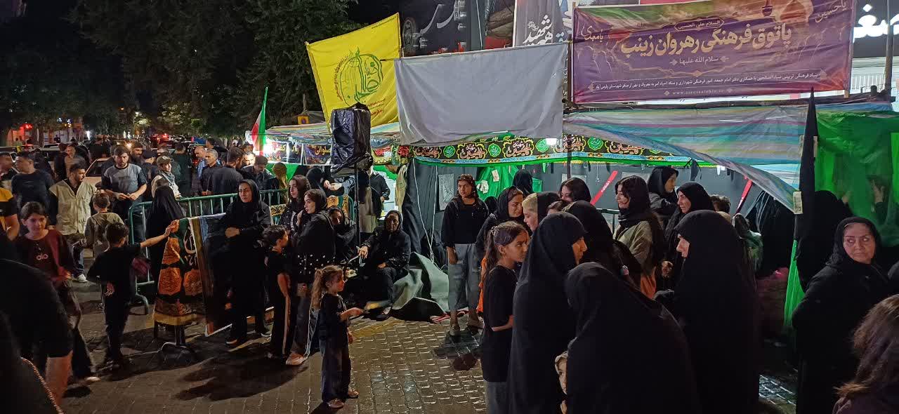 برپایی ایستگاه صلواتی و غرفه‌های خدماتی ضیاءالصالحین