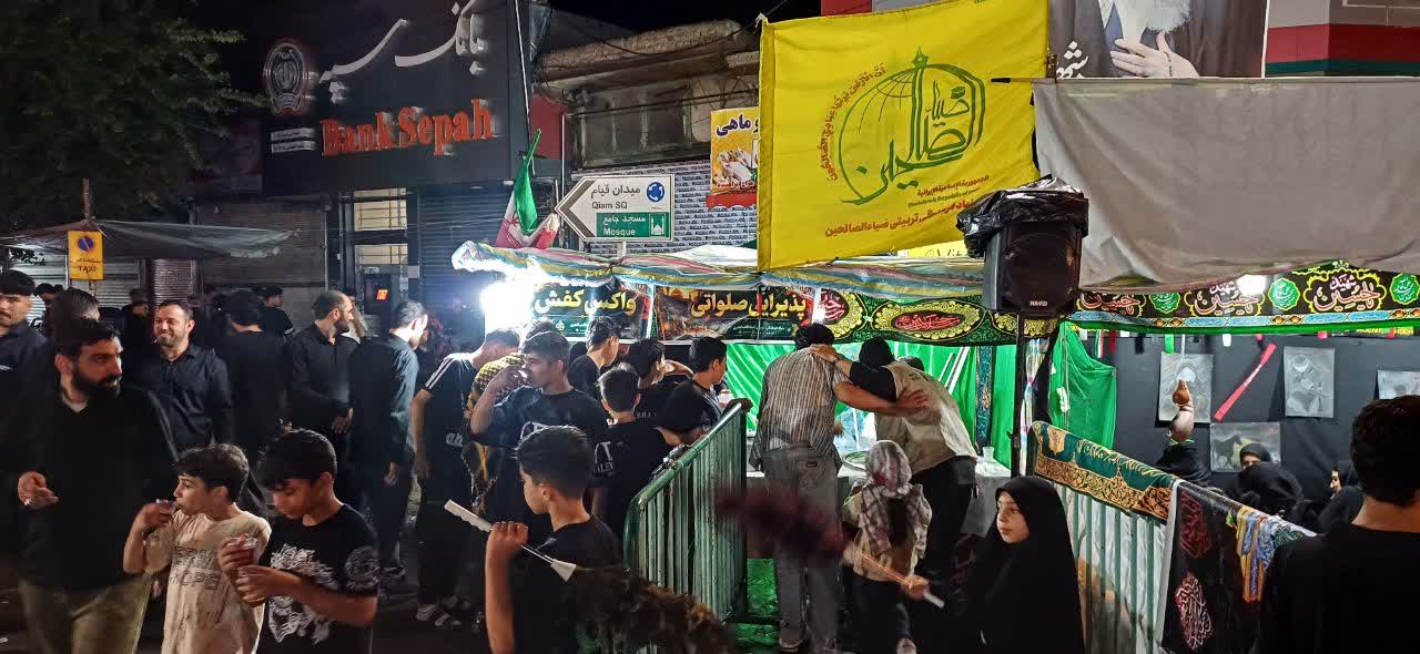 برپایی ایستگاه صلواتی و غرفه‌های خدماتی ضیاءالصالحین