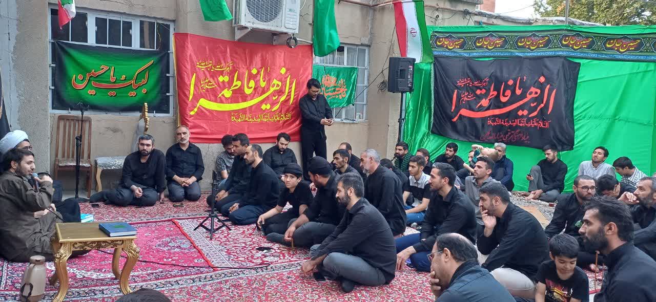 برگزاری باشکوه عزاداری دهه اول محرم با محوریت مباحث معرفتی
