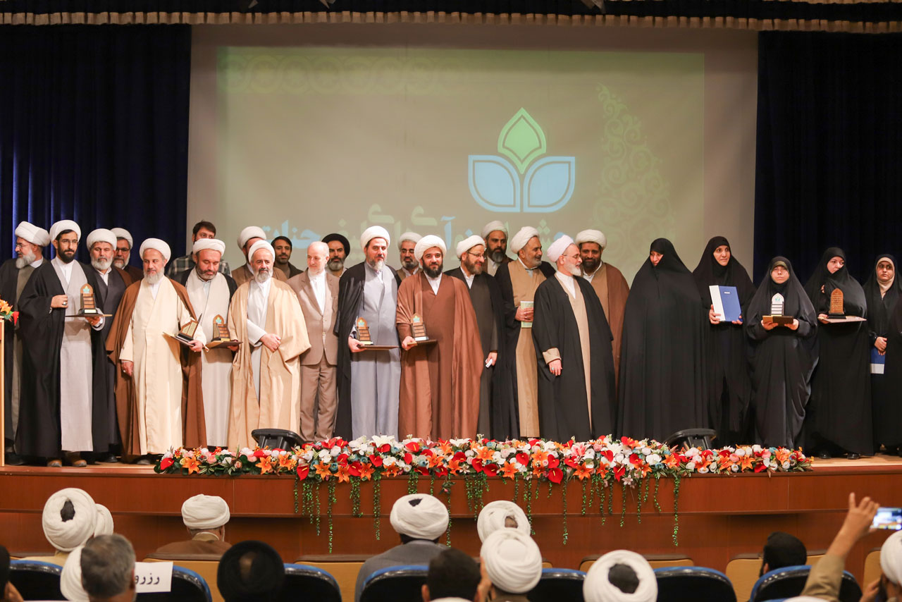 اهدای جوایز جشنواره جنات ۱۴۰۴