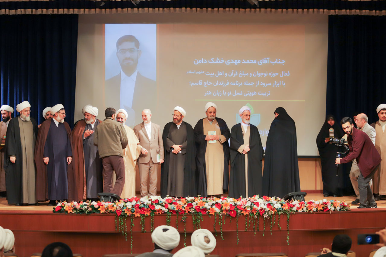 اهدای جوایز جشنواره جنات ۱۴۰۴